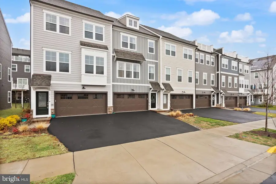 18353 Moss Garden Rd, Dumfries, VA 22026 - #2