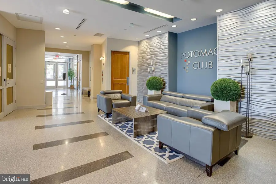 14523 Barkham Dr, Woodbridge, VA 22191 - #3