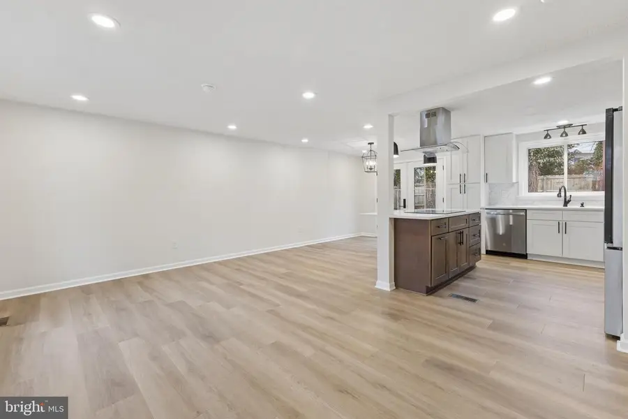 15915 Fairway Dr, Dumfries, VA 22025 - #2