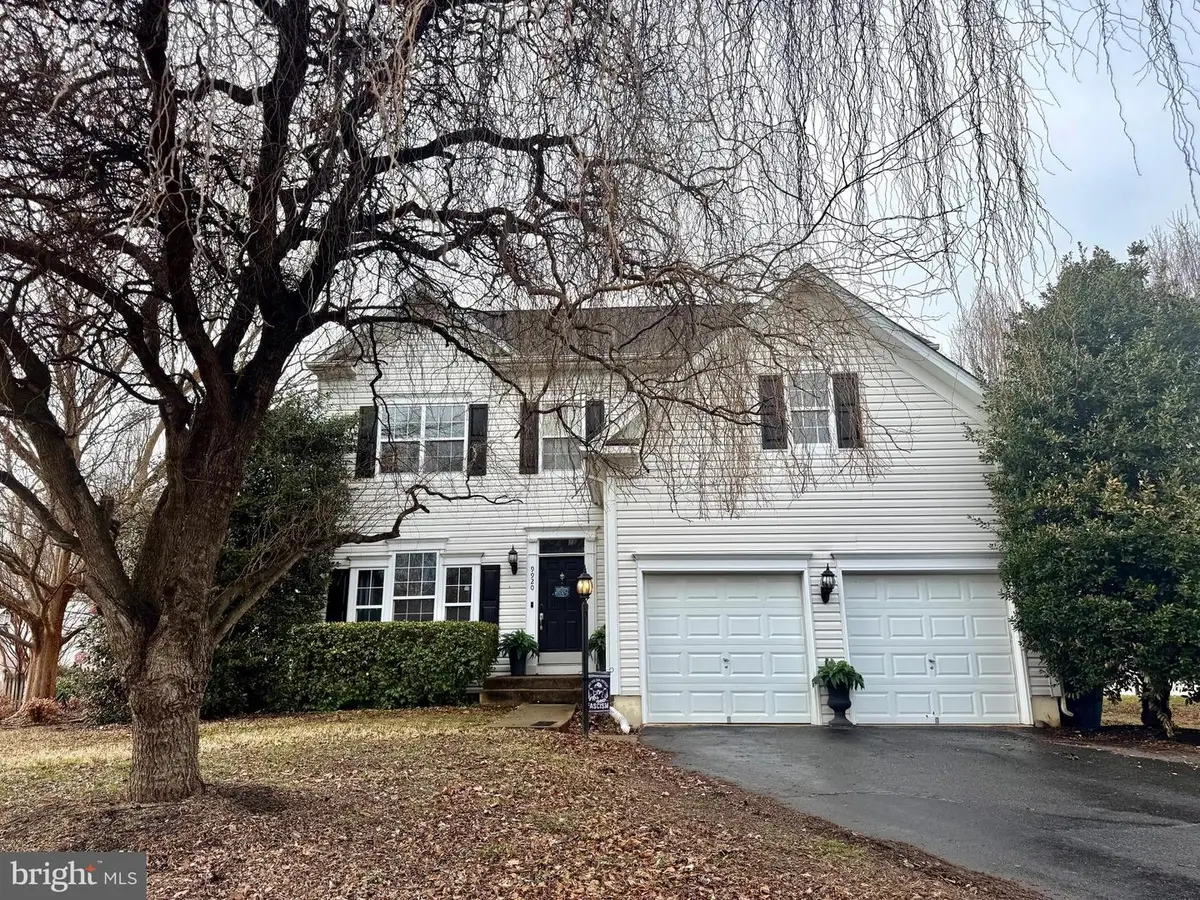 9920 Fisherford Ct, Bristow, VA 20136 - #1