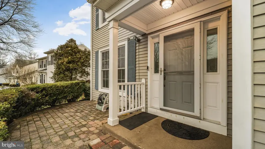 14691 Stratford Dr, Woodbridge, VA 22193 - #2