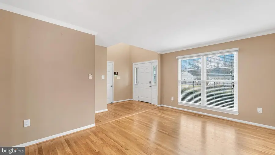 14691 Stratford Dr, Woodbridge, VA 22193 - #3