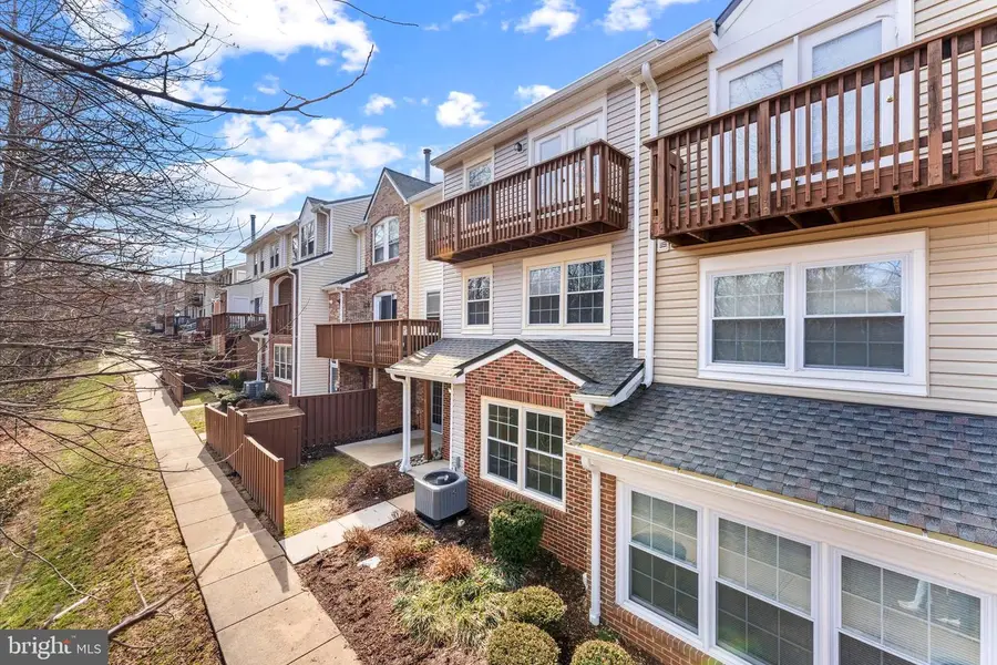 12569 Kempston Ln, Woodbridge, VA 22192 - #2