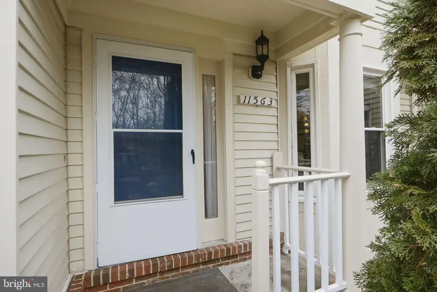 11563 Hill Meade Ln, Woodbridge, VA 22192 - #3