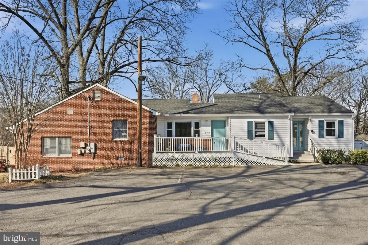 8904 Yorkshire Ln, Manassas, VA 20111 - #1