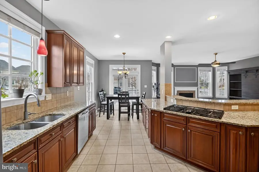 11712 Robert E Lee Dr, Bristow, VA 20136 - #2