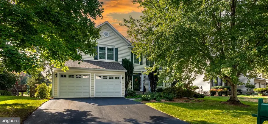 7677 Vinewood Ct, Gainesville, VA 20155 - #2