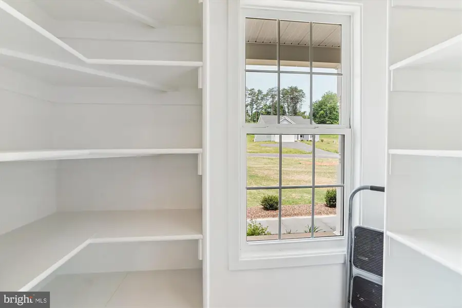 2107 Youngs Dr, Haymarket, VA 20169 - #3