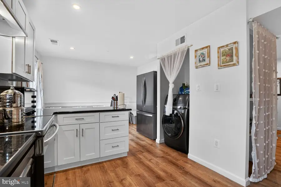 12306 Woodlawn Ct, Woodbridge, VA 22192 - #3