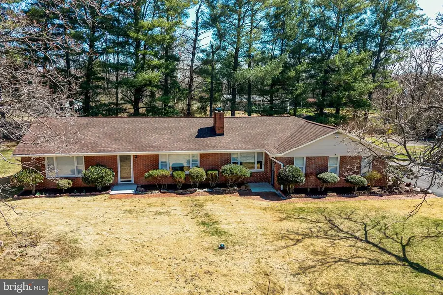 6017 Wheeler Ln, Broad Run, VA 20137 - #2