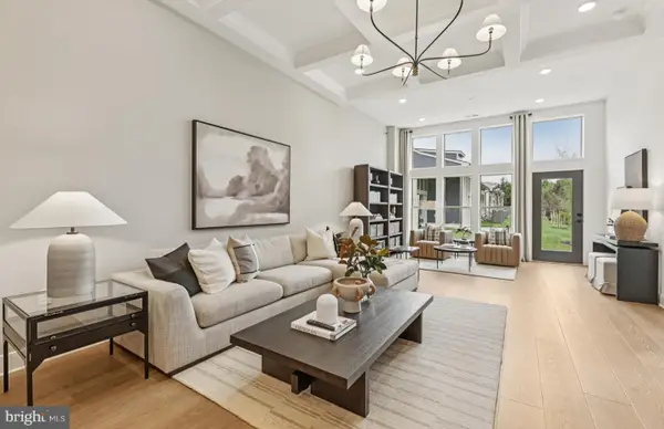 15455 Pink Topaz Ln, HAYMARKET, VA 20169