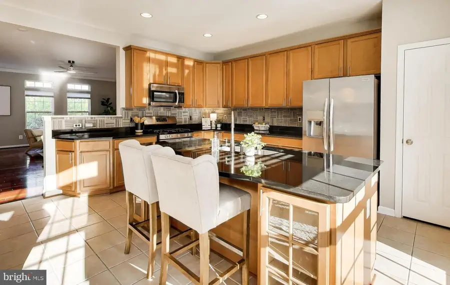 2175 Potomac Club Pkwy, Woodbridge, VA 22191 - #2