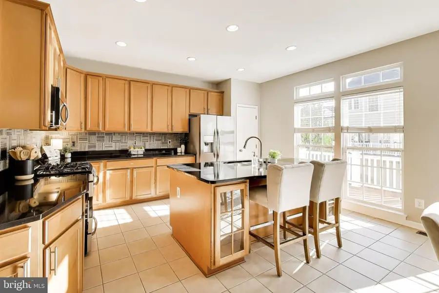 2175 Potomac Club Pkwy, Woodbridge, VA 22191 - #3