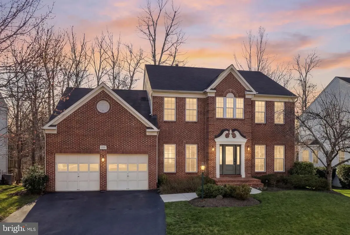 8151 Cancun Ct, Gainesville, VA 20155 - #1