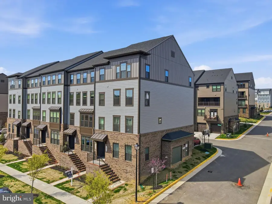 1612 Kirkman St, Dumfries, VA 22026 - #3