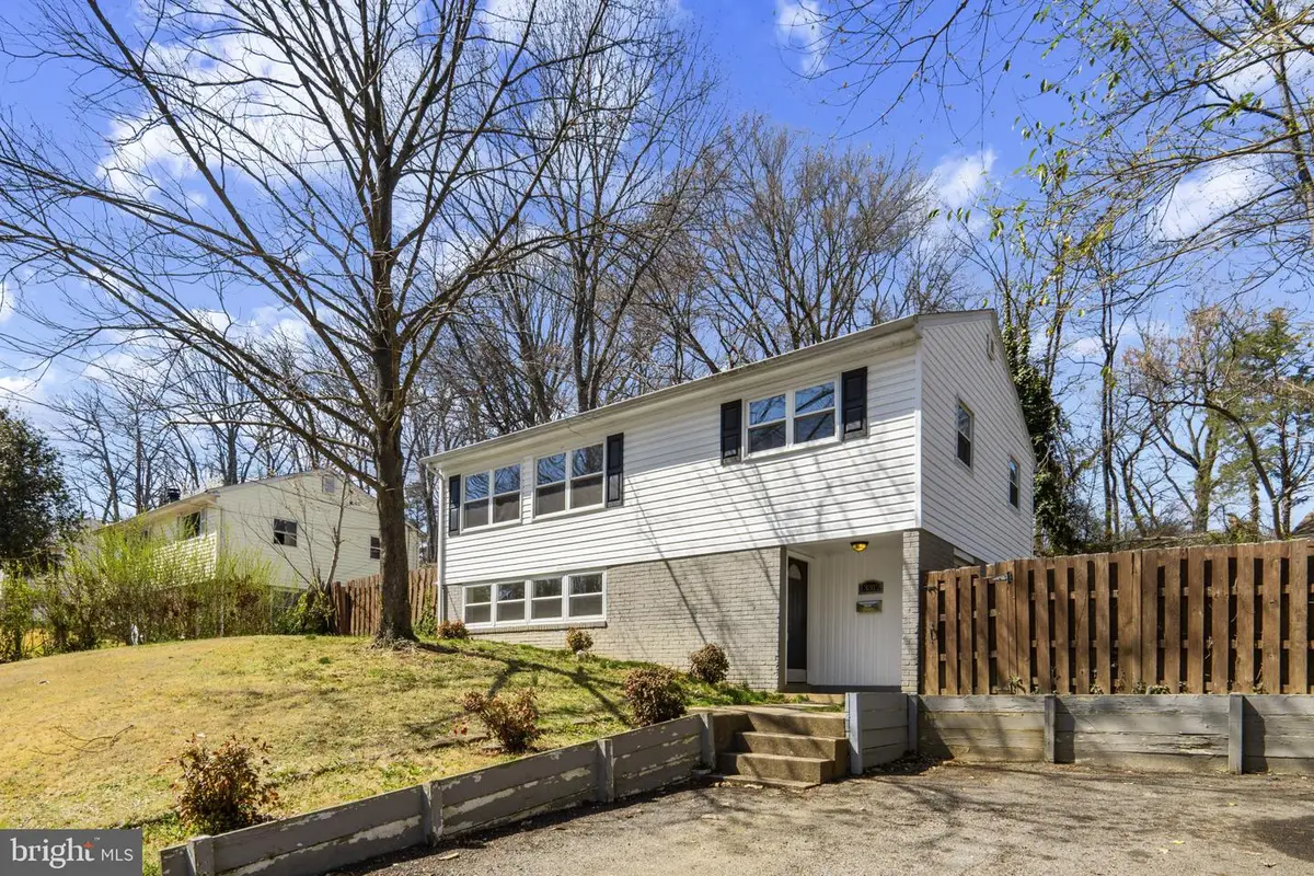 13312 Maple Leaf Ln, Woodbridge, VA 22191 - #1