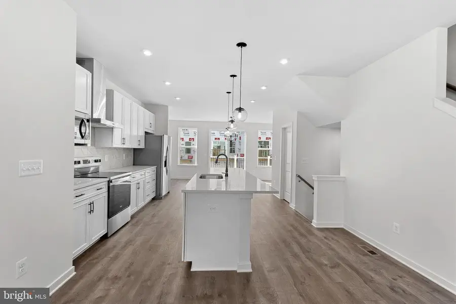 17990 Alicia Ave, Dumfries, VA 22026 - #3