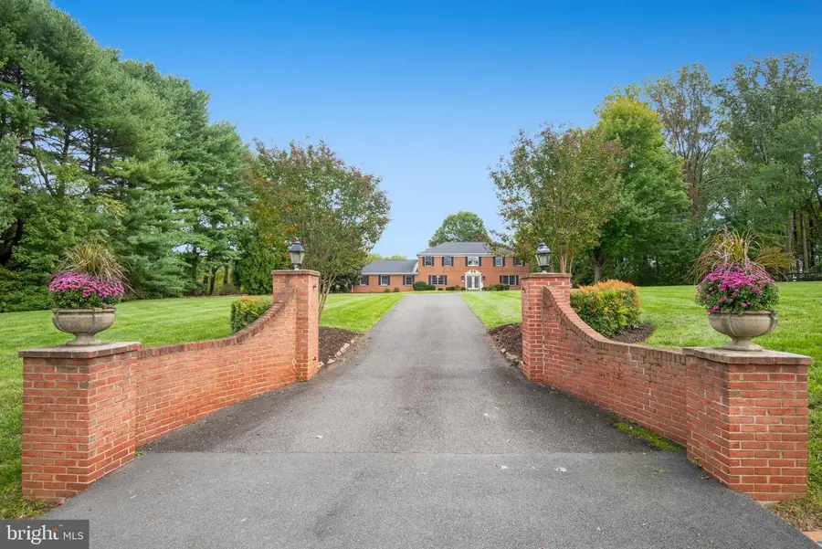 3819 Delashmutt Dr, Haymarket, VA 20169 - #2