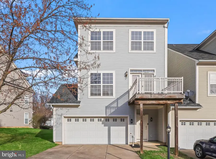 16454 Kenneweg Ct, Woodbridge, VA 22191 - #2