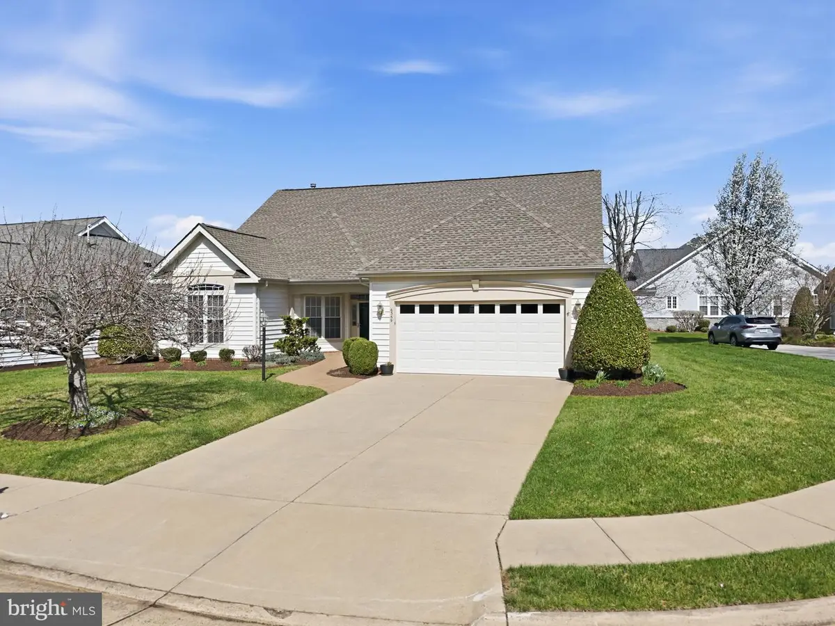 6369 Avington Pl, Gainesville, VA 20155 - #1