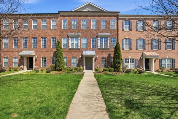 15415 Rosemont Manor Dr, HAYMARKET, VA 20169