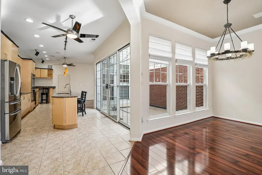 13754 Fleet St, Woodbridge, VA 22191 - #3