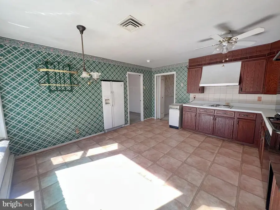 5709 Turner Rd, Broad Run, VA 20137 - #3