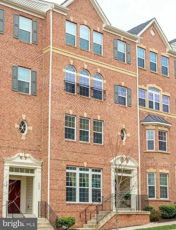 15057 Leicestershire St, WOODBRIDGE, VA 22191