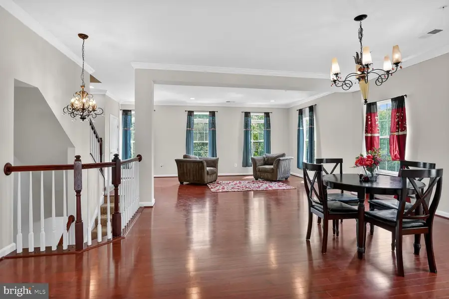 6916 Kona Dr, Gainesville, VA 20155 - #3