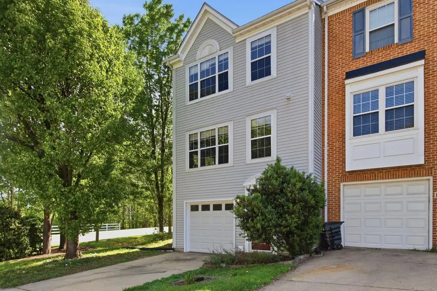 16701 Capon Tree Ln, Woodbridge, VA 22191 - #3