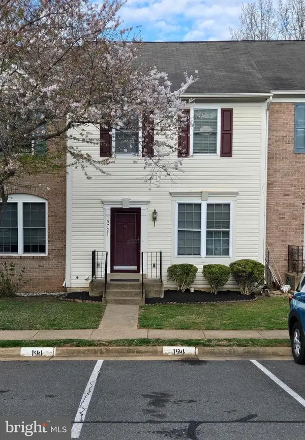 15721 Lansdale Pl, DUMFRIES, VA 22025