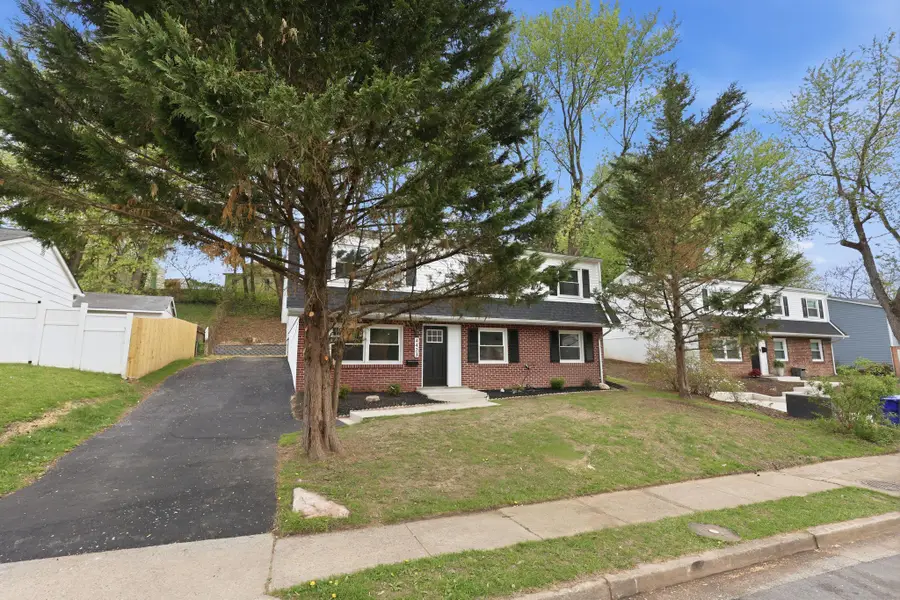 4423 Kenwood Dr, Woodbridge, VA 22193 - #3