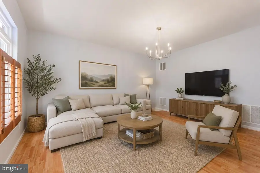 13075 Sidlaw Hills Ln, Bristow, VA 20136 - #3