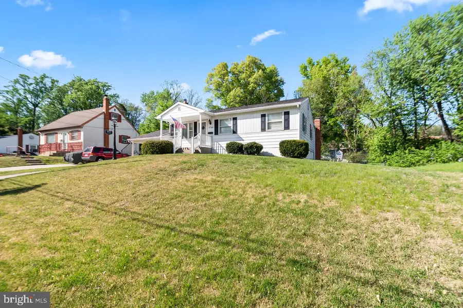 14128 Randall Dr, Woodbridge, VA 22191 - #3