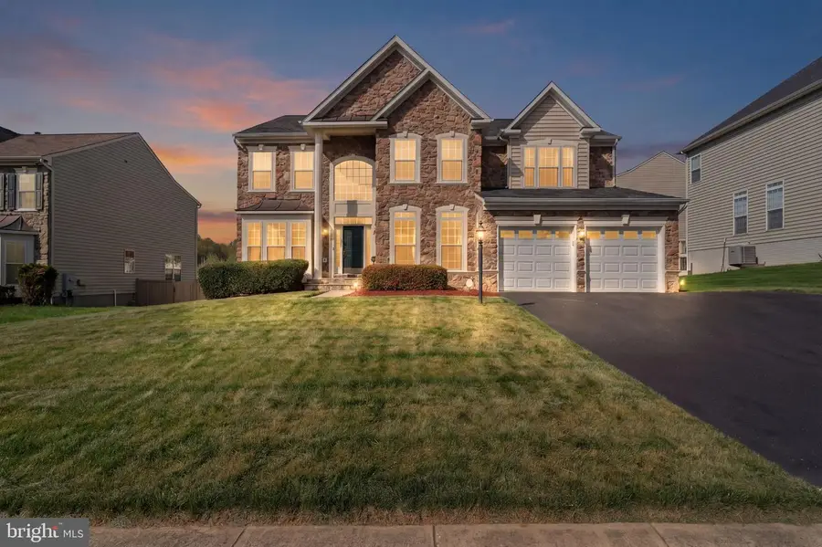 5072 Two Chimneys Ct, Woodbridge, VA 22193 - #2