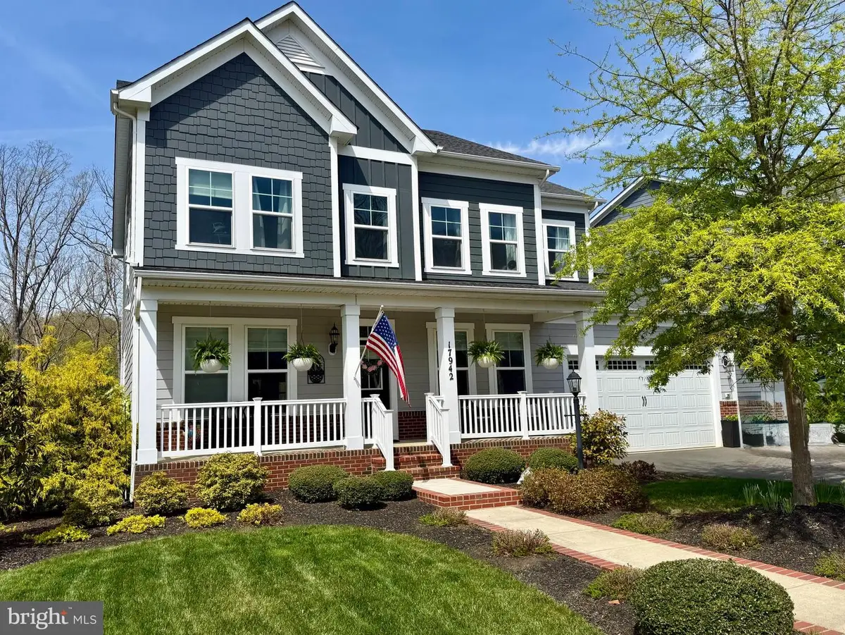 17942 Woods View Dr, Dumfries, VA 22026 - #1