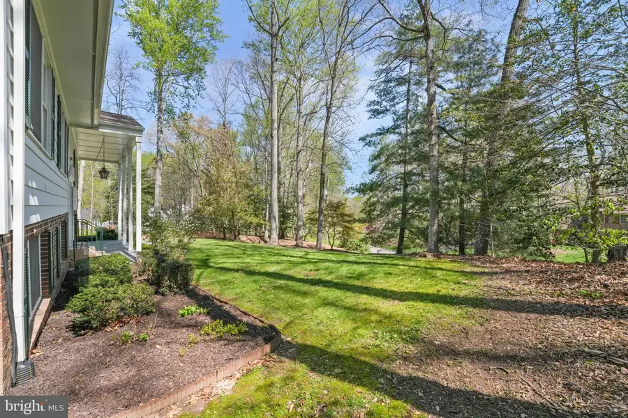 8118 Whitting Dr, Manassas, VA 20112 - #2