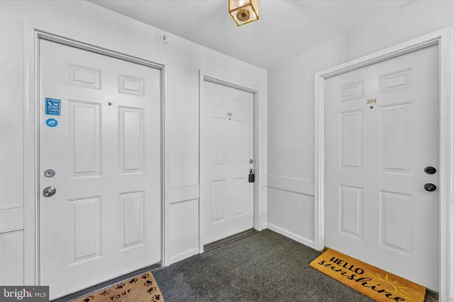 10998 Koman Cir #203, Manassas, VA 20109 - #3