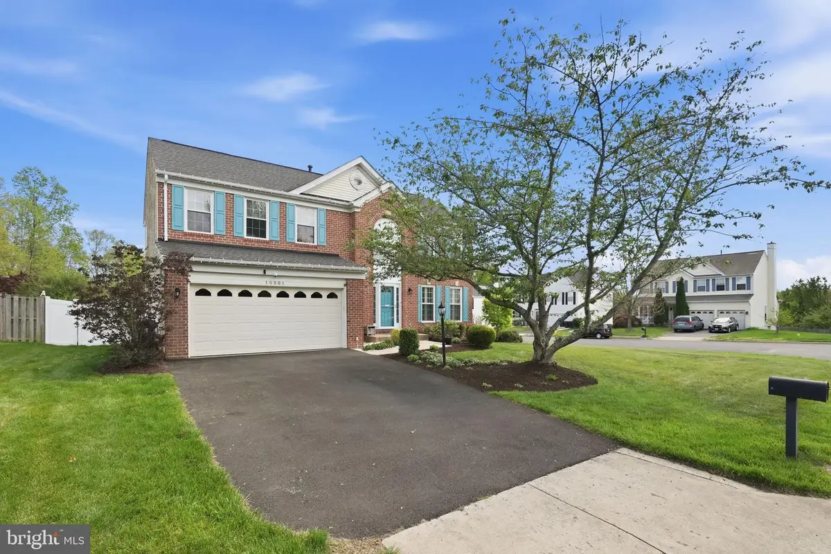 15501 Ambergate Dr, Woodbridge, VA 22193 - #1