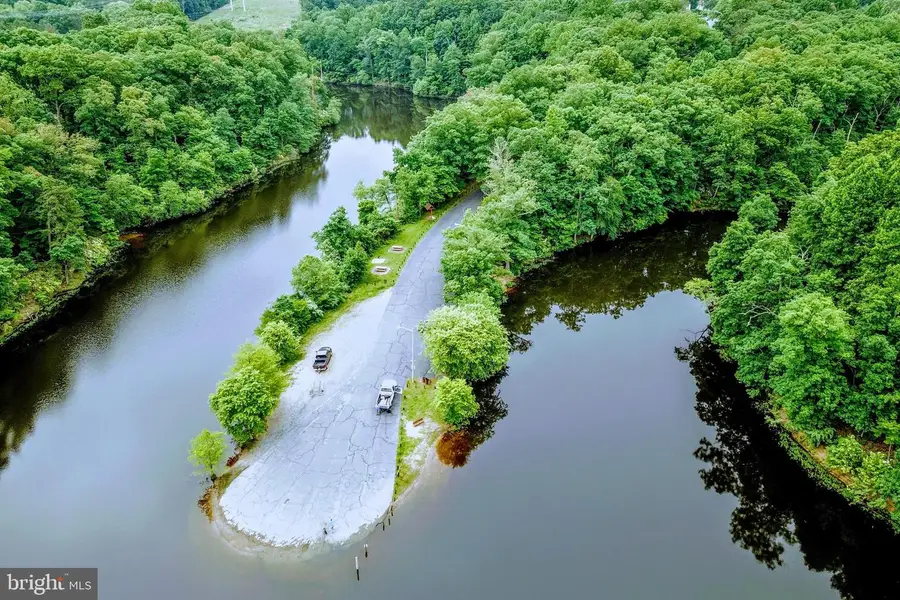 12011 Governors Ct, Woodbridge, VA 22192 - #2