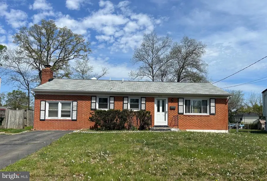 9610 Norfolk St, Manassas, VA 20109 - #2