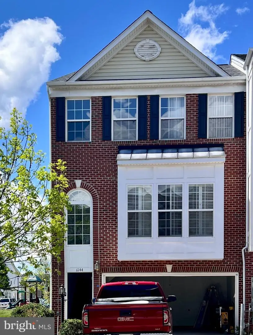 6144 Popes Creek Pl, Haymarket, VA 20169 - #1