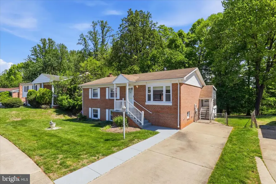 4219 Evergreen Dr, Woodbridge, VA 22193 - #2