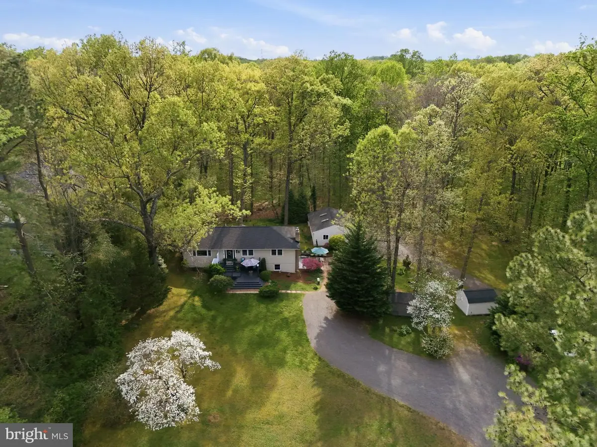 10804 Lake Jackson Dr, Manassas, VA 20111 - #1