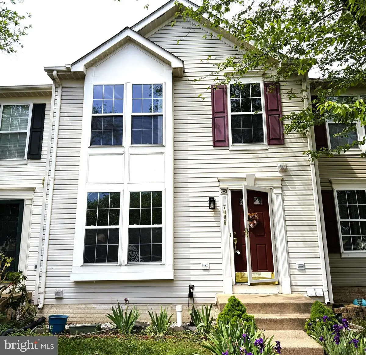 7006 Rogue Forest Ln, Gainesville, VA 20155 - #1