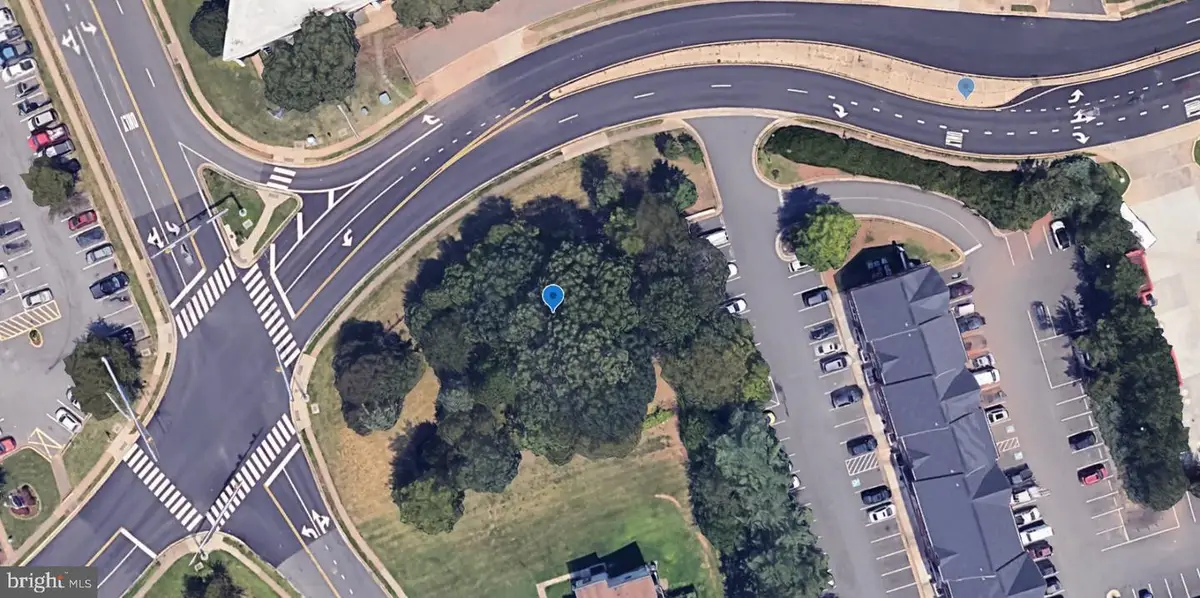 10745 Coverstone Dr, Manassas, VA 20109 - #1