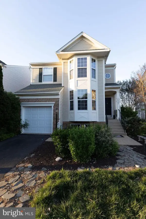 14387 Newbern Loop, GAINESVILLE, VA 20155