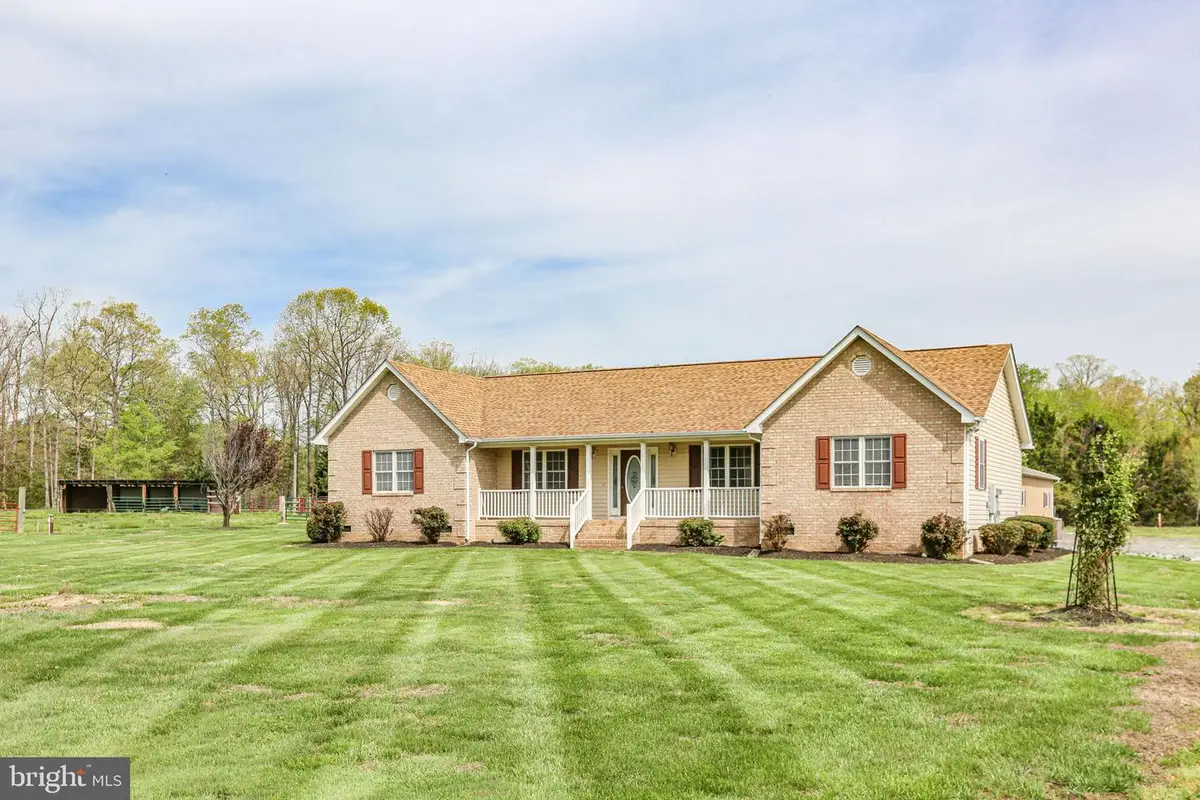 14671 Deepwood Ln, Nokesville, VA 20181 - #1