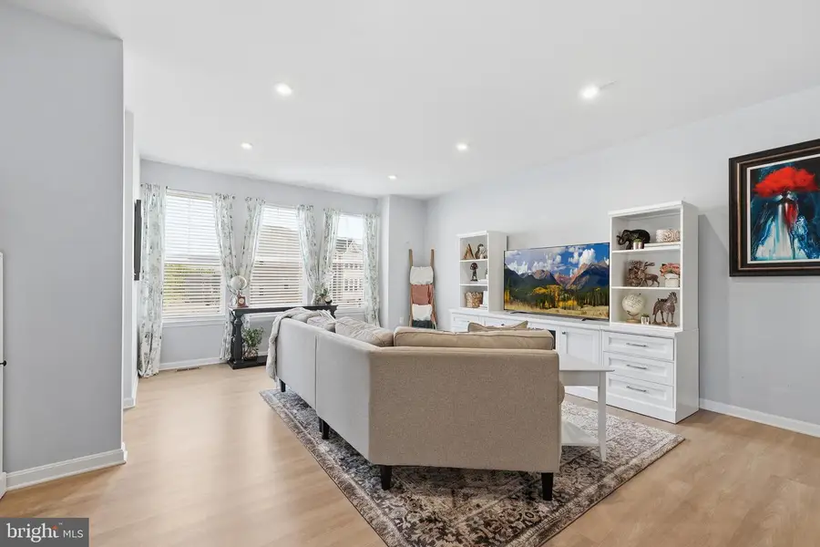 18319 Summit Pointe Dr, Triangle, VA 22172 - #3