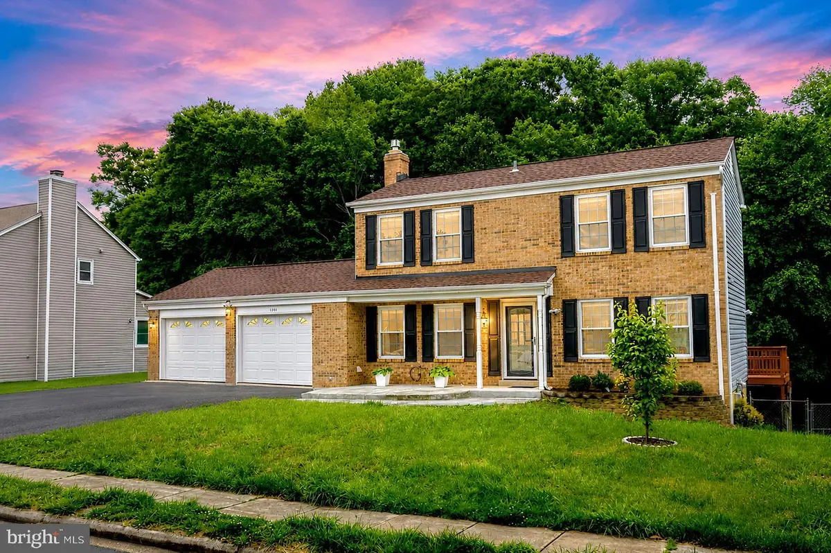 13391 Packard Dr, Woodbridge, VA 22193 - #1